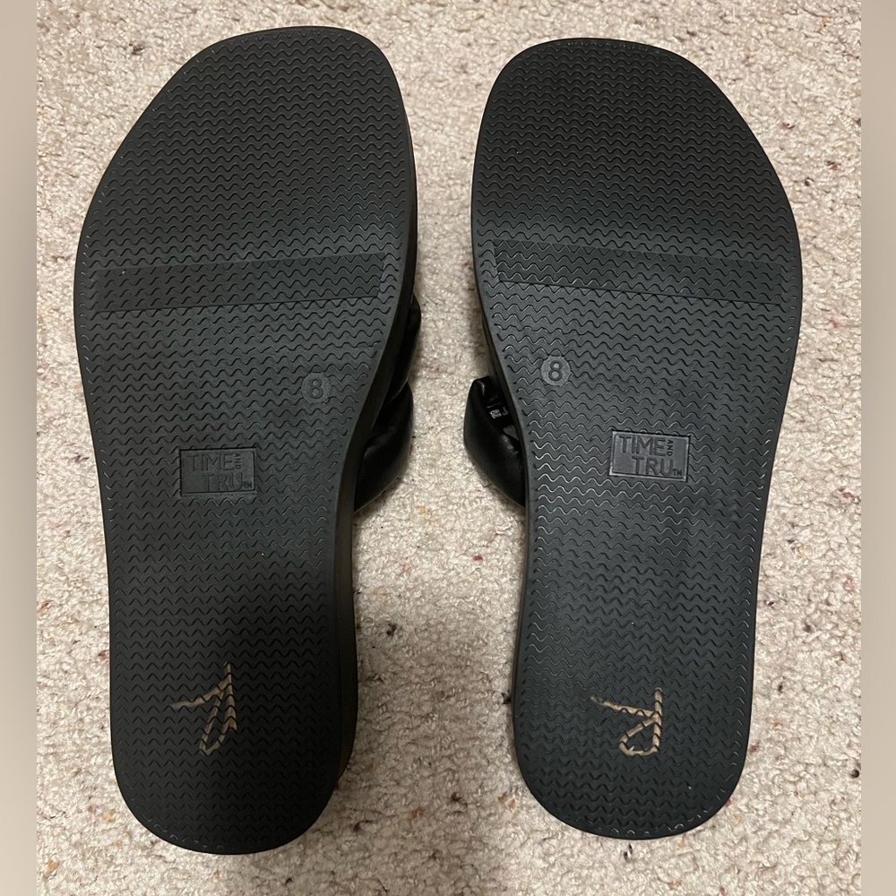 Time and Tru Black Sandals - Picture 3 of 4